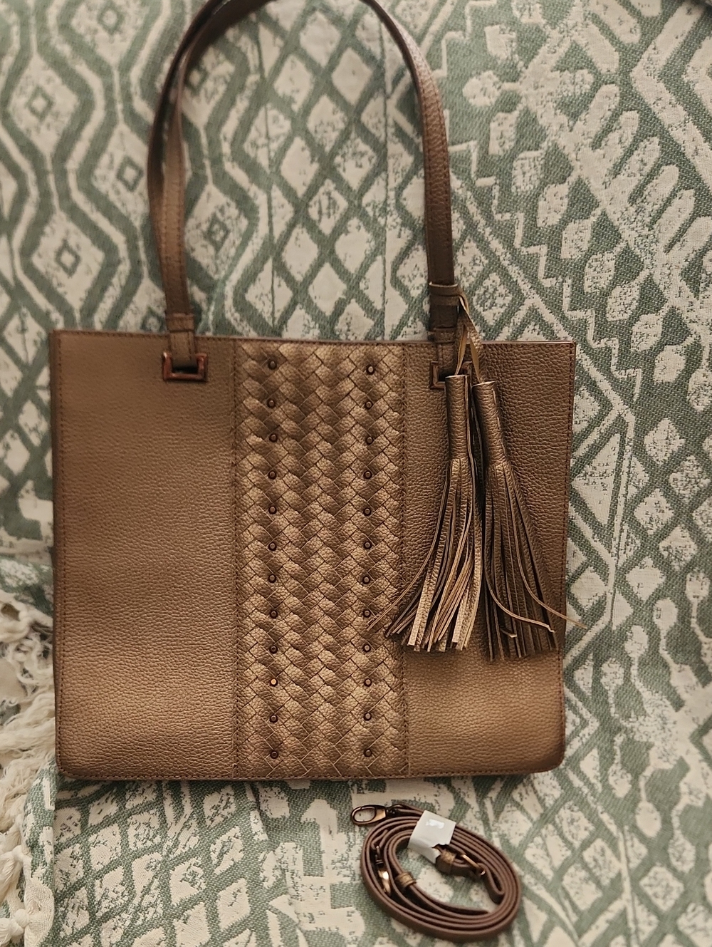 White House/Black Market Tote